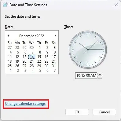 روی گزینه Change calendar settings کلیک نمایید.